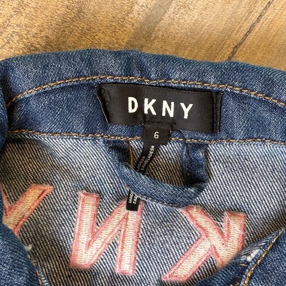 DKNY Girls Denim Long Sleeve Jean Jacket Snap Closure Spell Out Pink Size 6 - Picture 7 of 7